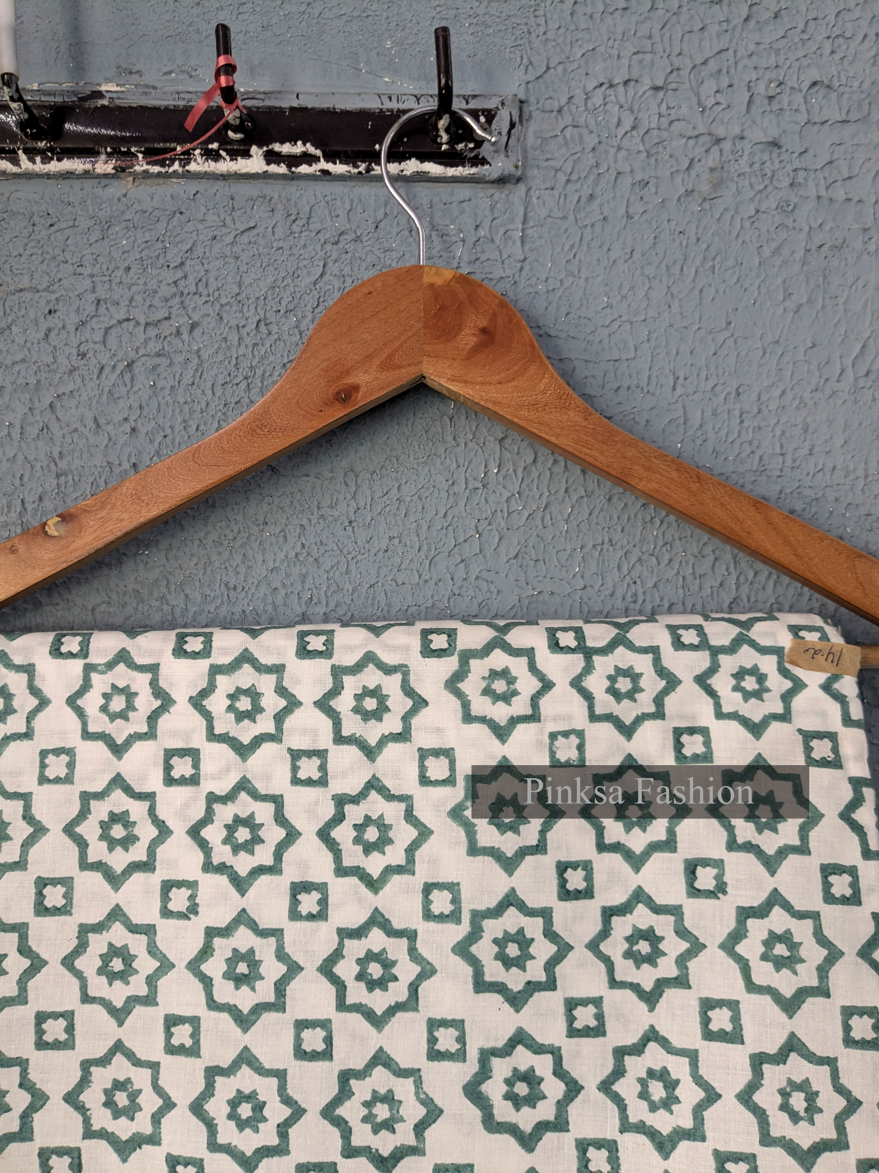 เช่นเดียวกับรูปถ่าย