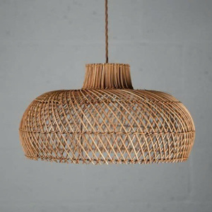 โคมไฟเพดานทรงกรวยหวายสานทำมือ ยี่ห้อ NhatMinh เคลือบสีฝุ่น น้ำหนักเบา เป็นมิตรกับสิ่งแวดล้อม ดีไซน์หรูหราทันสมัย - Product Image 1