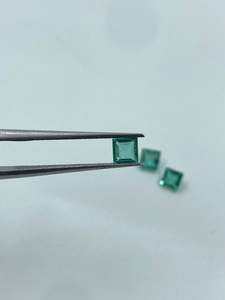 Esmeralda Verde Natural, Corte Cojín, 0.94 Quilates, 4MM, para Joyería - Product Image 5
