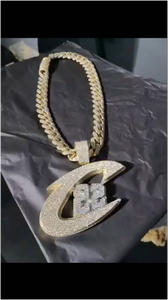 Colgante de Diamante de Laboratorio Personalizado, Plata 925, Joyería para Hombre con Incrustaciones de Diamantes, Colgante con Letra y Nombre Personalizado con Diamante Moissanite VVS - Product Image 2