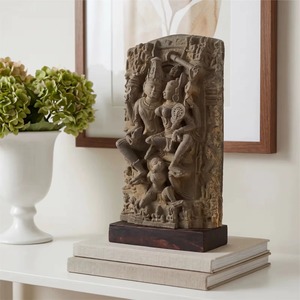 Statue de Vishnu Lakshmi 12 pouces, artisanat traditionnel en pierre |   Réplique du Musée d'Art du Temple Hindou Ancien - Product Image 5