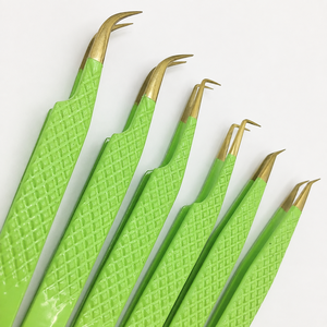 Ensemble de pinces à épiler et ciseaux en acier inoxydable vert lime personnalisés, à pointe inclinée, durables, écologiques, design moderne, pour une utilisation experte des sourcils - Product Image 5