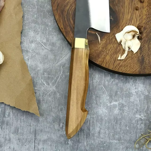 Juego de Cuchillos de Cocina Profesionales de 5 Piezas, Hechos a Mano en Acero de Damasco, con Mangos de Plástico y Hoja de Punta Caída, Personalizables OEM - MS Enterprise - Product Image 3