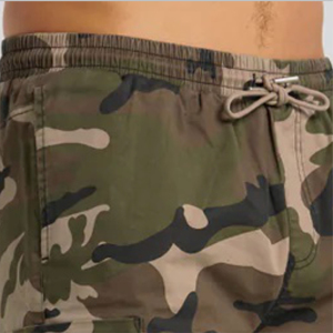 Shorts en toile et maille respirants pour hommes, style fitness urbain, 100 % polyester, motif uni, avec logo décoratif, vente en gros sur mesure - Product Image 6