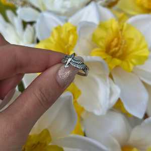 แหวนแต่งงานดีไซน์นกอินทรีบิน รุ่นใหม่ล่าสุด เงินแท้ 925 สไตล์มินิมอล  สามารถปรับแต่งได้ เป็นของขวัญ - Product Image 2