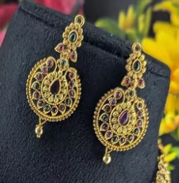 Collier floral traditionnel Kundan avec boucles d'oreilles pour femmes Collier en or multicouche Designer Ensemble tour de cou en perles - Product Image 2