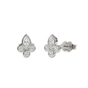 Boucles d'oreilles clous fleur en or massif 18 carats avec diamants marquise et ronds, diamants de laboratoire, cadeau d'anniversaire pour elle - Product Image 6