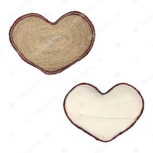 Juego de Cojines Decorativos STELLA & AMOR Hechos a Mano con Diseño Moderno de Estrellas y Corazones Tejidos en Seagrass - Product Image 2