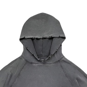 Sudadera con capucha corta desgastada con bordes sin rematar, lavado descolorido, estilo grunge urbano, corte oversize, atrevido y con personalidad. - Product Image 2