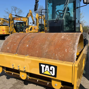 Compactadora de Suelo de un Solo Tambor CS56B de 11 Toneladas, Año 2016, en Excelentes Condiciones, para Maquinaria de Construcción Pesada - Product Image 1