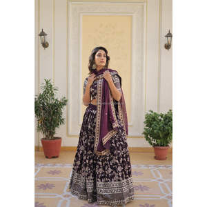 Diseño Dyeable Pure Viscose Jacquard tela Lehenga Choli & Dupatta Set - Product Image 4