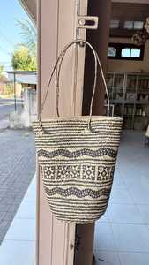Bolso Tote Tejido de Paja con Bordado a Mano de Color Sólido Estilo Vintage, el Más Vendido en Indonesia, con Forro de Poliéster y Parte Superior Abierta - Product Image 1