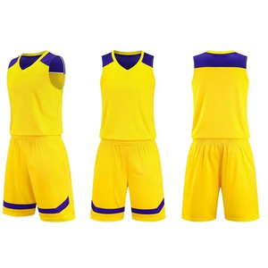 Maillots d'entraînement de basketball de haute qualité 100 % polyester respirant personnalisable avec nom d'équipe manches courtes ajustés - Product Image 2