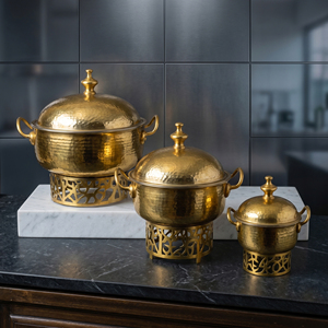 Juego de 3 calentadores de comida de lujo con acabado dorado martillado, base de corte láser premium, acabado metálico de alta calidad para cenas y eventos elegantes - Product Image 1