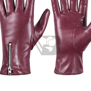 ถุงมือมอเตอร์ไซค์หนังแท้คุณภาพสูง 100% ระบายอากาศได้ดี สำหรับกีฬากลางแจ้ง ใช้ได้ทุกวันในฤดูหนาว ผลิตแบบ OEM จากปากีสถาน - Product Image 6