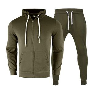 Survêtement pour homme en tissu haute performance avec design flexible, idéal pour les séances de sport, la course à pied et une utilisation quotidienne active. - Product Image 1