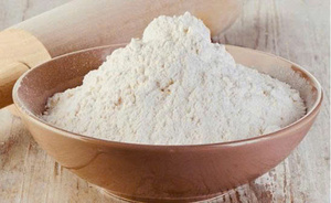 Poudre d'amidon de racine d'arrowroot 1kg, bol en verre transparent, texture fine blanche, 100% naturel pour la cuisine et la pâtisserie, Ms Mirabel, durée de conservation de 24 mois - Product Image 3
