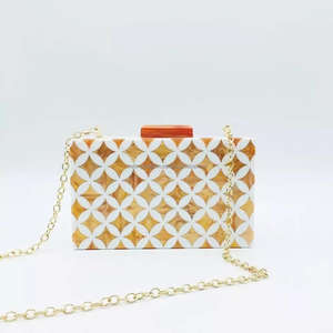 Bolso de Mano de Resina Artística con Diseño de Ángel Animal, Color y Diseño Personalizados para Fiestas en Casa, Bodas, Pintado a Mano en India - Product Image 5