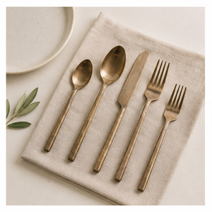 Ensemble de couverts modernes en cuivre martelé forgé à la main, en acier inoxydable, de qualité supérieure, écologique, pour restaurant, mariage, décoration de fête - Product Image 6