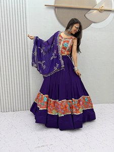 Conjunto de Lehenga Choli de Seda Bordada en Morado, Vestido de Boda Tradicional Indio y Pakistaní, Largo hasta el Suelo, de Secado Rápido, Traje de Fiesta para Mujer - Product Image 1
