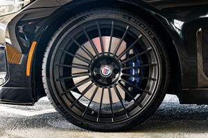 BMW Alpina B7 xDrive berline d'occasion 2022 en vente – Prête à être expédiée dans le monde entier - Product Image 3