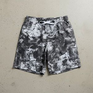 Shorts de Playa para Hombre de Poliéster de Alta Calidad, Talla Grande, con Estampado Sublimado Personalizado en Toda la Superficie - Product Image 1