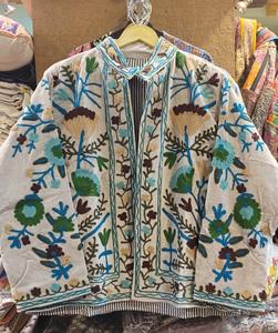Chaquetas de Terciopelo con Bordado Suzani, Chaquetas Bohemias Suzani, Chaquetas Bordadas - Product Image 1