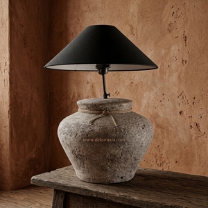 Base de lampe de table rustique en terre cuite Baselamp 02, en céramique artisanale, pour lampe de bureau, vente en gros - Product Image 4