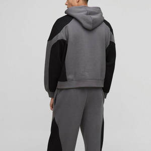 Ensemble de survêtement ample et tendance, prêt pour le voyage, avec logo personnalisé imprimé, style streetwear avant-gardiste - Product Image 6