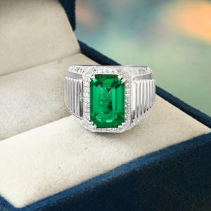 Anillo de Plata de Ley 925 para Hombre con Esmeralda Zambiana y Circonita Cúbica, Regalo de Joyería de Lujo para Él - Product Image 2