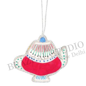 บรีซีล สตูดิโอ งานฝีมือทำมือ ของตกแต่งต้นคริสต์มาสแบบกำหนดเอง ผ้ากำมะหยี่ ผ้าซาติน ประดับลูกปัด ปักลายด้วยด้ายสีทอง ผลิตจากโรงงาน - Product Image 6