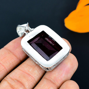Pendentif en grenat rouge, bijou fait main, cadeau, pendentif en grenat rouge, bijoux - Product Image 2