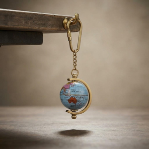 Llavero de Globo Terráqueo de Latón Antiguo, Llavero Giratorio con Mapa del Mundo, Recuerdo de Viaje, Regalo para Profesor de Geografía, Llavero Vintage para Amantes de la Aventura - Product Image 3
