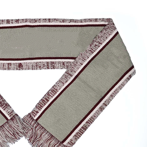 Conjunto Premium de Bufanda y Gorro de Invierno para la Hermandad Alabama A&M y Delta Sigma Theta DST - Tejido Jacquard Color Carmesí Crema, Regalo de Ropa Griega - Product Image 2