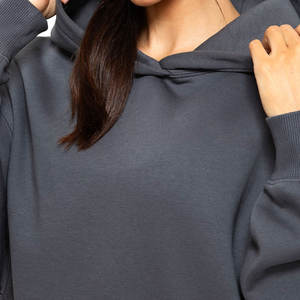 Sweat à capuche surdimensionné pour femme avec logo personnalisé de haute qualité, nouveau, confortable, doublé, manches longues, décontracté, en polaire pour l'hiver - Product Image 5
