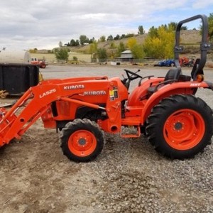 Mini tractor Kubota L2501 4x4 de segunda mano, alta eficiencia, listo para suministrar, a precio mayorista económico. - Product Image 3