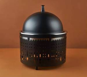 Plat de service noir mat avec base découpée en forme de château et couvercle en dôme, en bois, pour maintien au chaud, idéal pour la restauration islamique et le Ramadan, empilable - Product Image 1