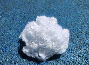 Fibra Hueca Conjugada HCS de 7Dx32mm, Sin Silicona, 100% Poliéster, Antiestática, Reciclable, Material de Relleno para Hilado - Product Image 4