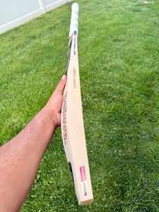 SG Sunny Tonny English Willow Cricket Bat Short Handle Lightweight - Product Image 3