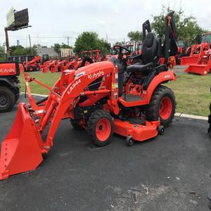 Mini-tracteur Kubota BX2680 avec chargeur LA344 à attache rapide, godet de 60 pouces pour mini-chargeuse, 920 heures d'utilisation, tondeuse à montage central, 920 heures d'utilisation - Product Image 2