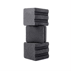 Cubes de charbon de coco naturel à faible teneur en humidité et en cendres pour une meilleure expérience de shisha sans fumée et inodore - Product Image 1