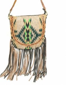 Bolso de Hombro Estilo Hobo con Flecos de Cuero y Lana, Diseño Suroeste para Mujer |   Bolso Bandolera Estilo Boho Hecho a Mano |   India Export Plus - Product Image 6