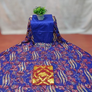 ชุดเดรสแฟชั่นโซมาเลียล่าสุด ลายดอกไม้ประดับลูกปัด ผ้าชีฟองเนื้อสลับ ผ้าแจ็คการ์ด ฟรานซาวี ดีรัก เหมาะสำหรับงานปาร์ตี้ - Product Image 1