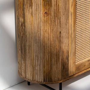 Buffet à 4 portes en rotin Vandana Pebble Lyra pour des intérieurs et extérieurs modernes et élégants - Product Image 2