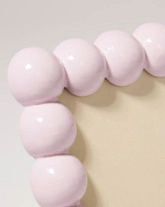 Cadre photo laqué élégant au design moderne fait main, finition brillante, accent parfait pour les intérieurs minimalistes - Product Image 3