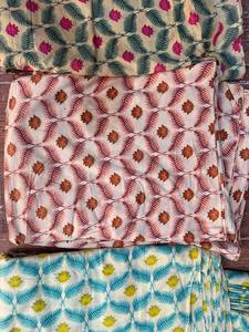Sac cosmétique imprimé à motifs floraux multicolores en tissu de coton, grand format, style bohème, pour couture, pochette cadeau, sac fourre-tout - Product Image 1