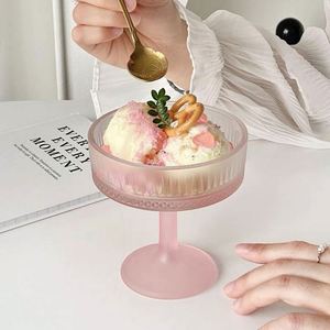 Gobelet à glace en verre simple paroi de 200 ml, design gaufré, rose givré, avec pied haut - Product Image 5