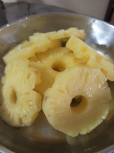 Precio de Fábrica: Piña Dorada Fresca Congelada IQF, Fruta Congelada Natural en Cubos, Mitades, Anillos o Trozos - Product Image 3