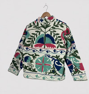 Chaqueta Bomber Bohemia Tejida con Cierre Frontal, Largo Regular, Transpirable para Invierno y Otoño, Estilo Étnico Artesanal de Jaipur - Product Image 2
