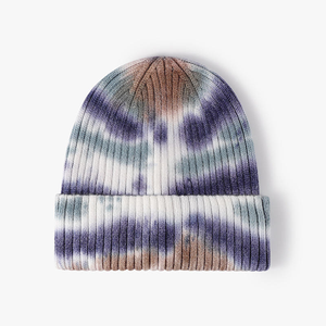 Bonnet unisexe tie-dye rose et bleu marine avec patch carré, style streetwear, bonnet d'hiver pour adultes, tenue décontractée - Product Image 3